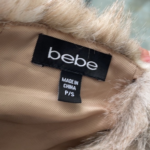 Bebe Faux Fur Shaw/Jacket - Picture 2 of 5